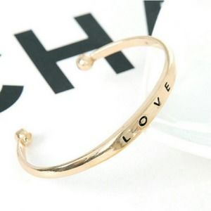 VALENTINES Gold Love Engraved Bracelet
